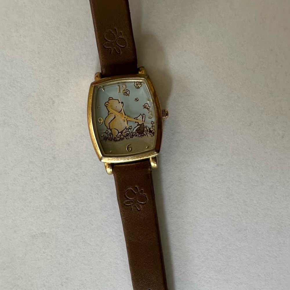 Vintage Disney, watch Winnie the Pooh piglet